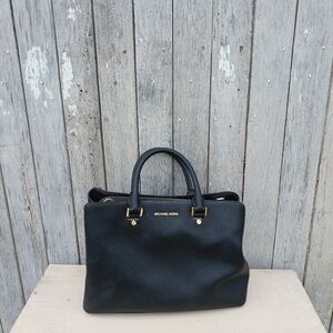 Michael Kors Savannah Medium Saffiano Leather Satchel Black Shoulder Bag